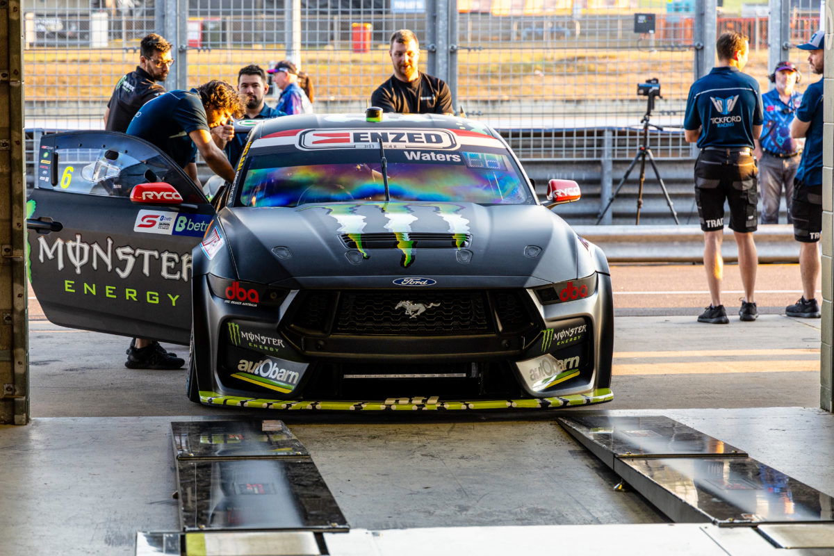 Tickford completes overnight repairs on Waters Mustang
