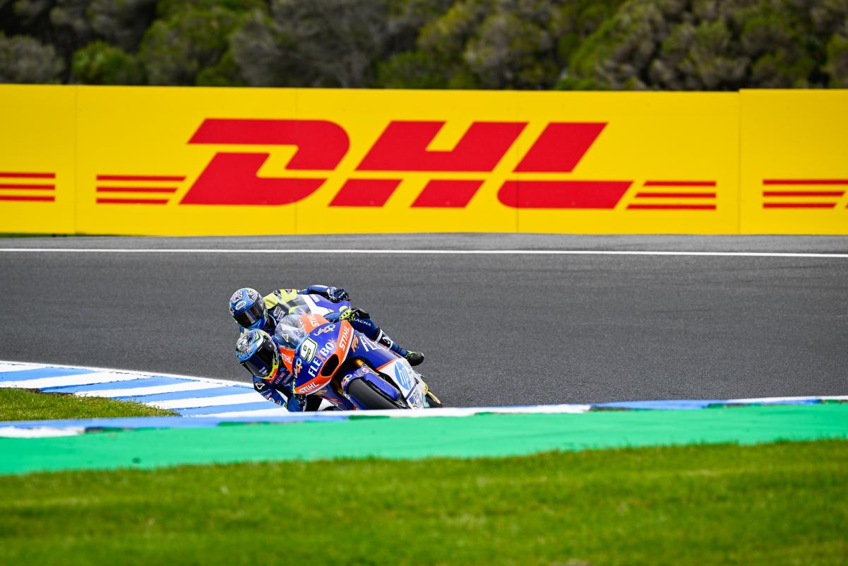 Moto2 rider hospitalised after nasty Phillip Island incident