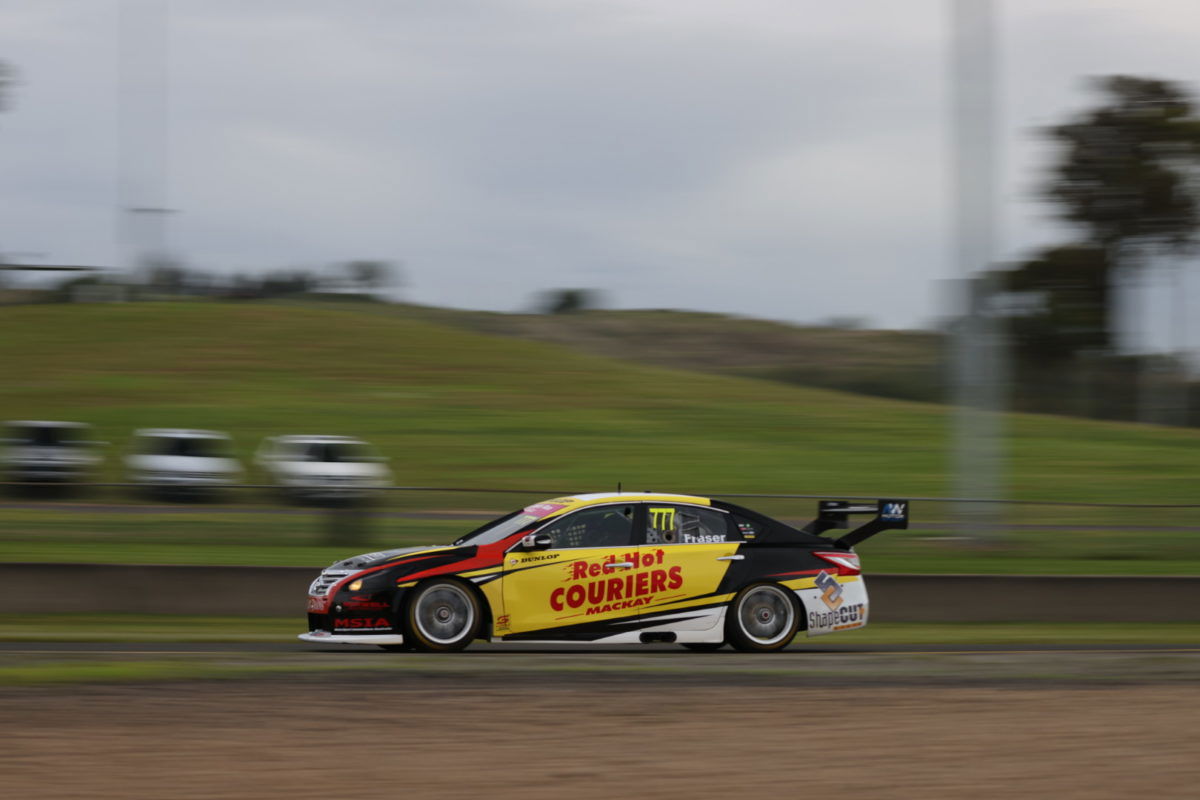 Fraser pips Feeney in Super2 Practice 2
