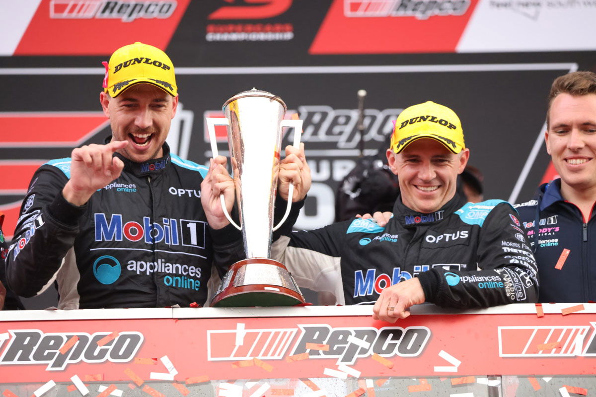 Mostert/Holdsworth fight back to win Bathurst 1000