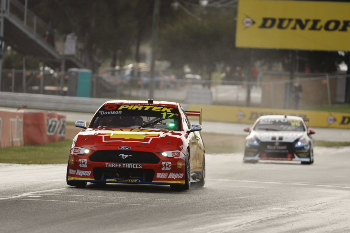 Davison fastest in wet Bathurst Warm Up