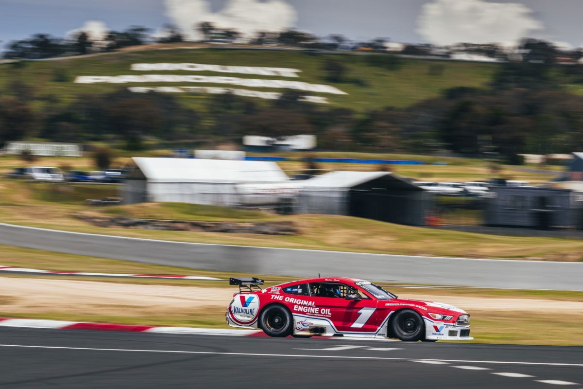 Herne wins Bathurst Trans Am 100