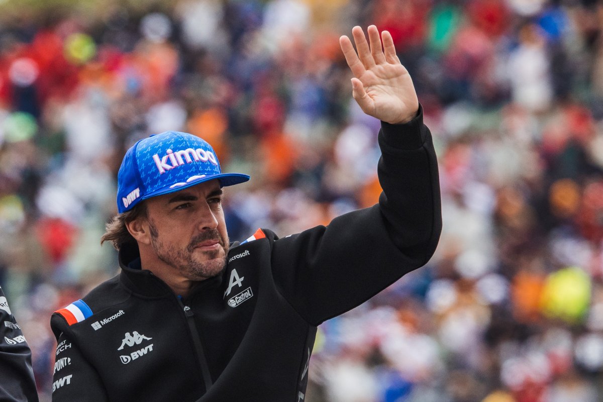 Alonso reveals Aston Martin F1 contract process