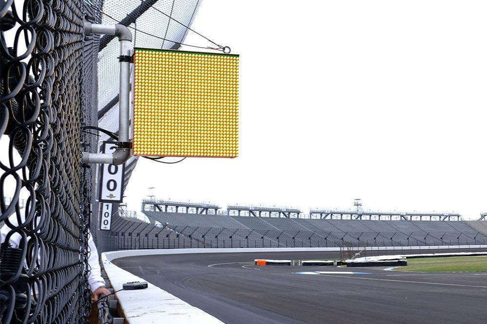 New electronic marshalling system for IndyCar