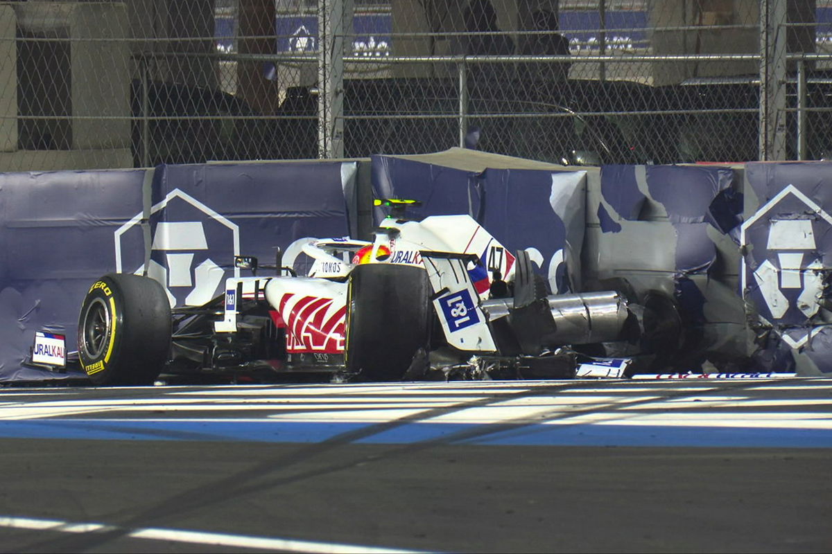 Saudi Arabian GP red flagged for Schumacher crash
