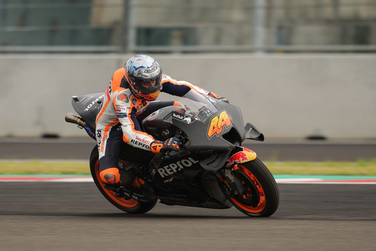 Muddy conditions make for bizarre day of MotoGP testing at Mandalika