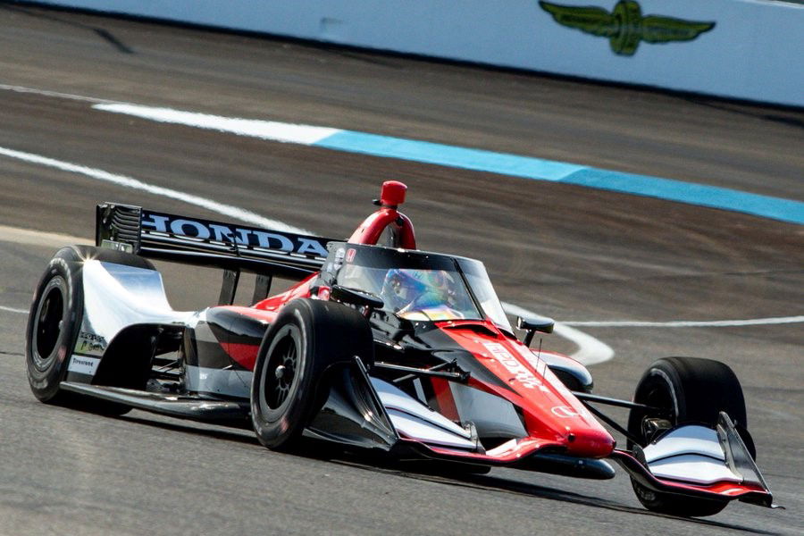 Next-generation IndyCar engines make track debut