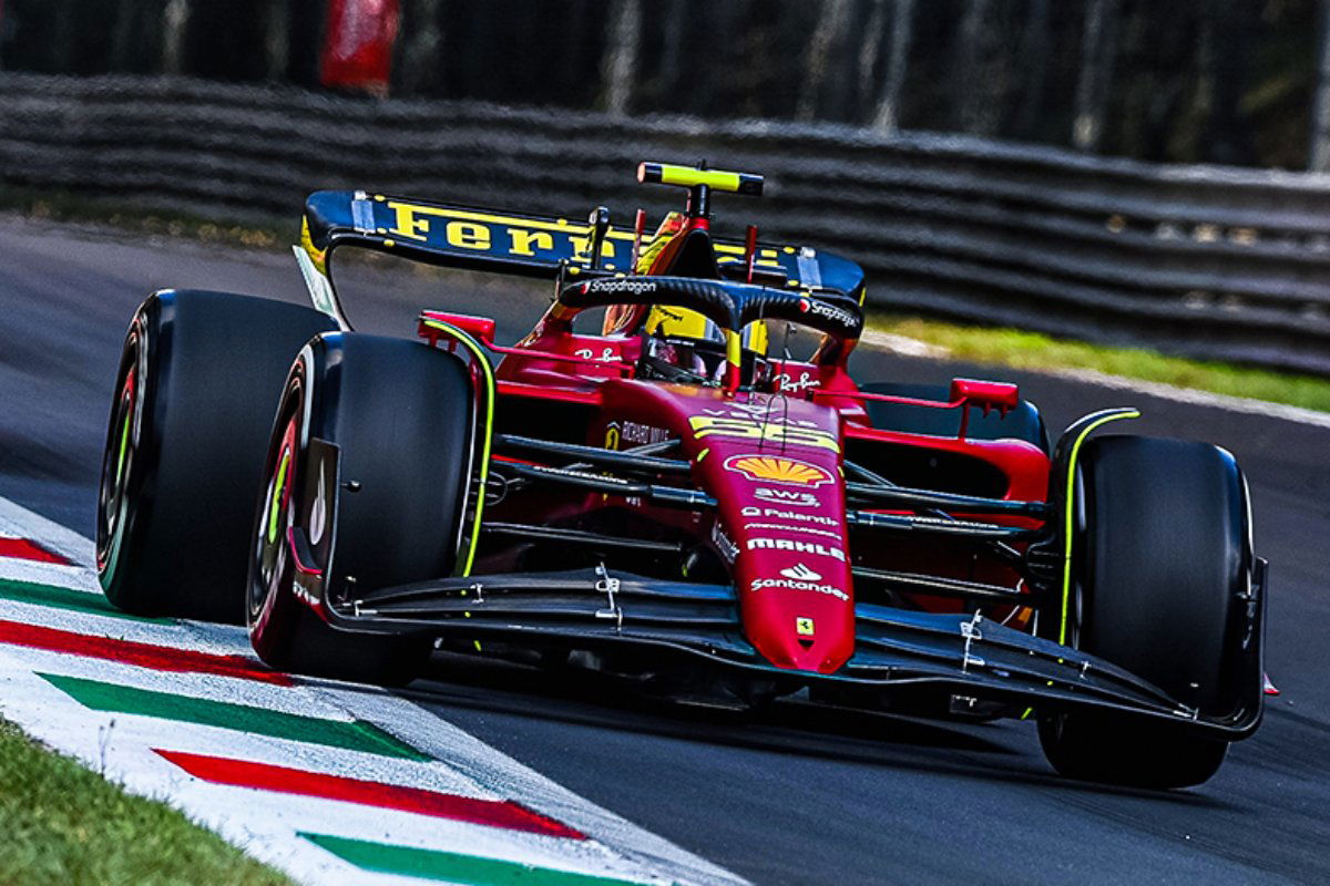 Sainz leads Verstappen in Practice 2 in Monza