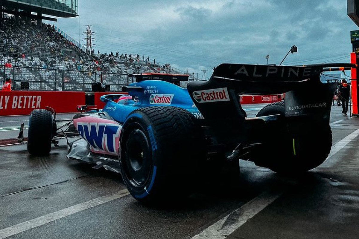 Alonso fastest in wet Japanese GP practice