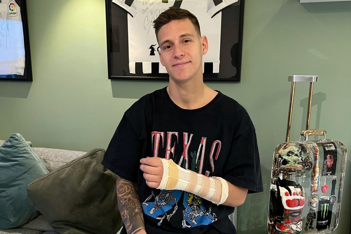 Quartararo suffers fractured hand in motocross crash
