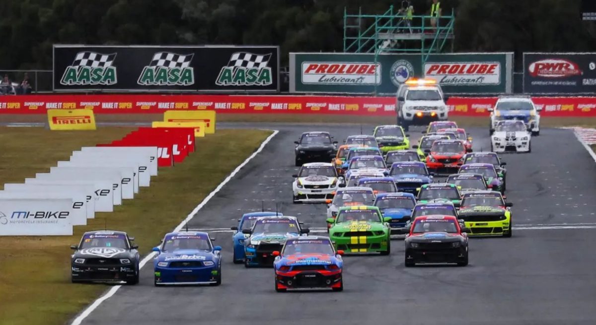 Madden takes Aussie Racing Cars Race 2