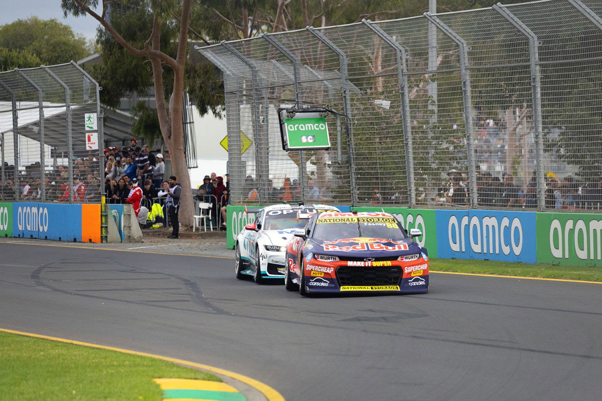 WAU accuses Feeney of Safety Car slowdown