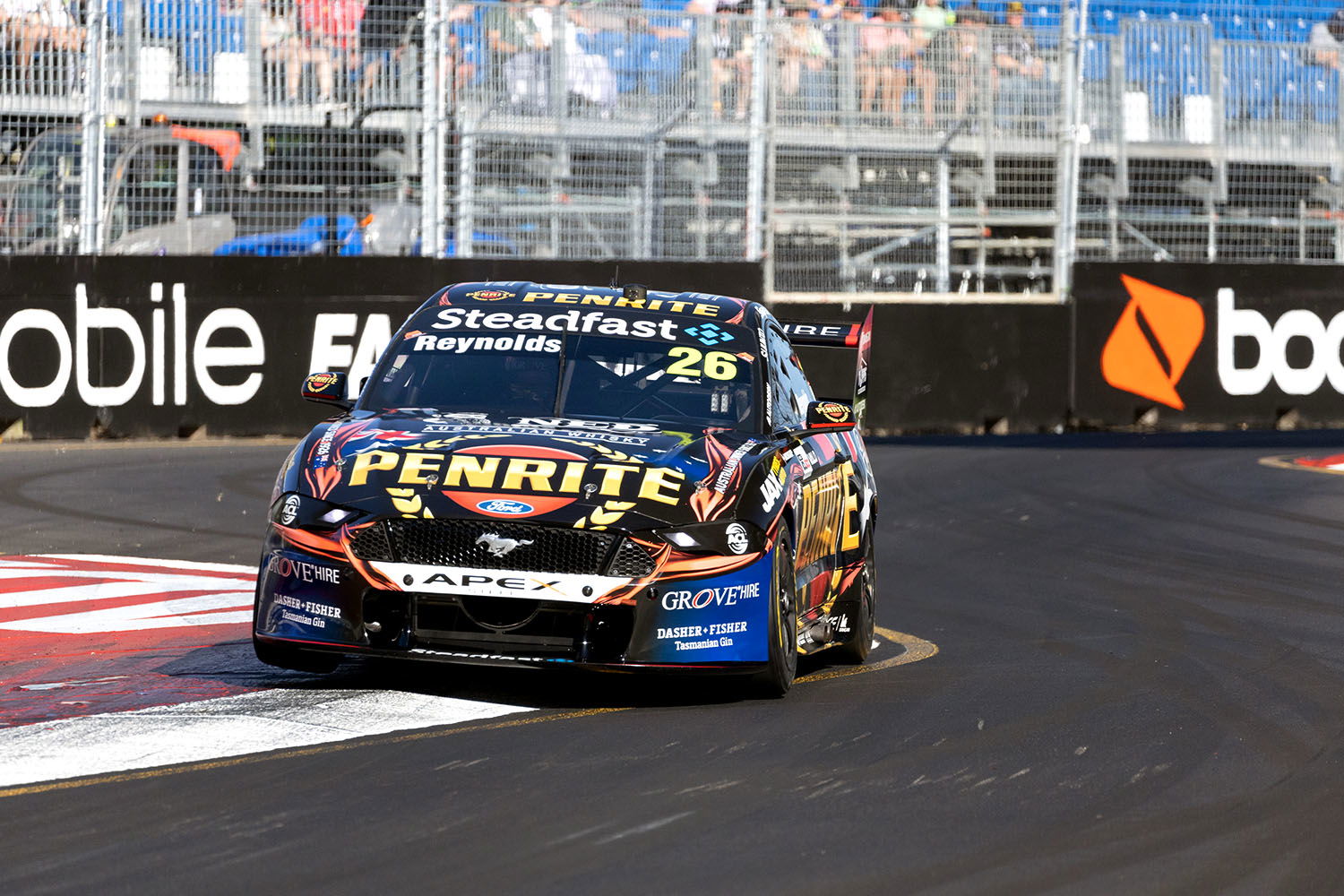 Reynolds disqualified from Adelaide shootout
