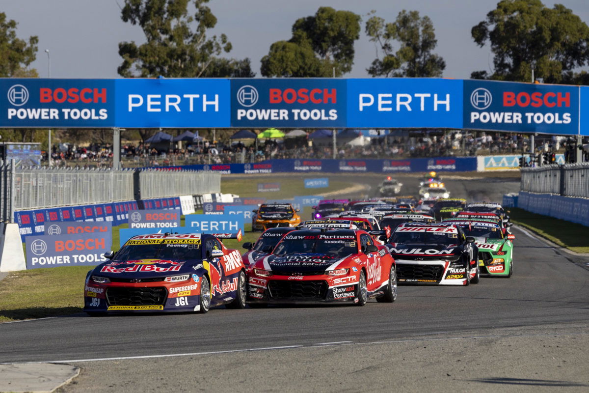 Supercars extends Perth deal
