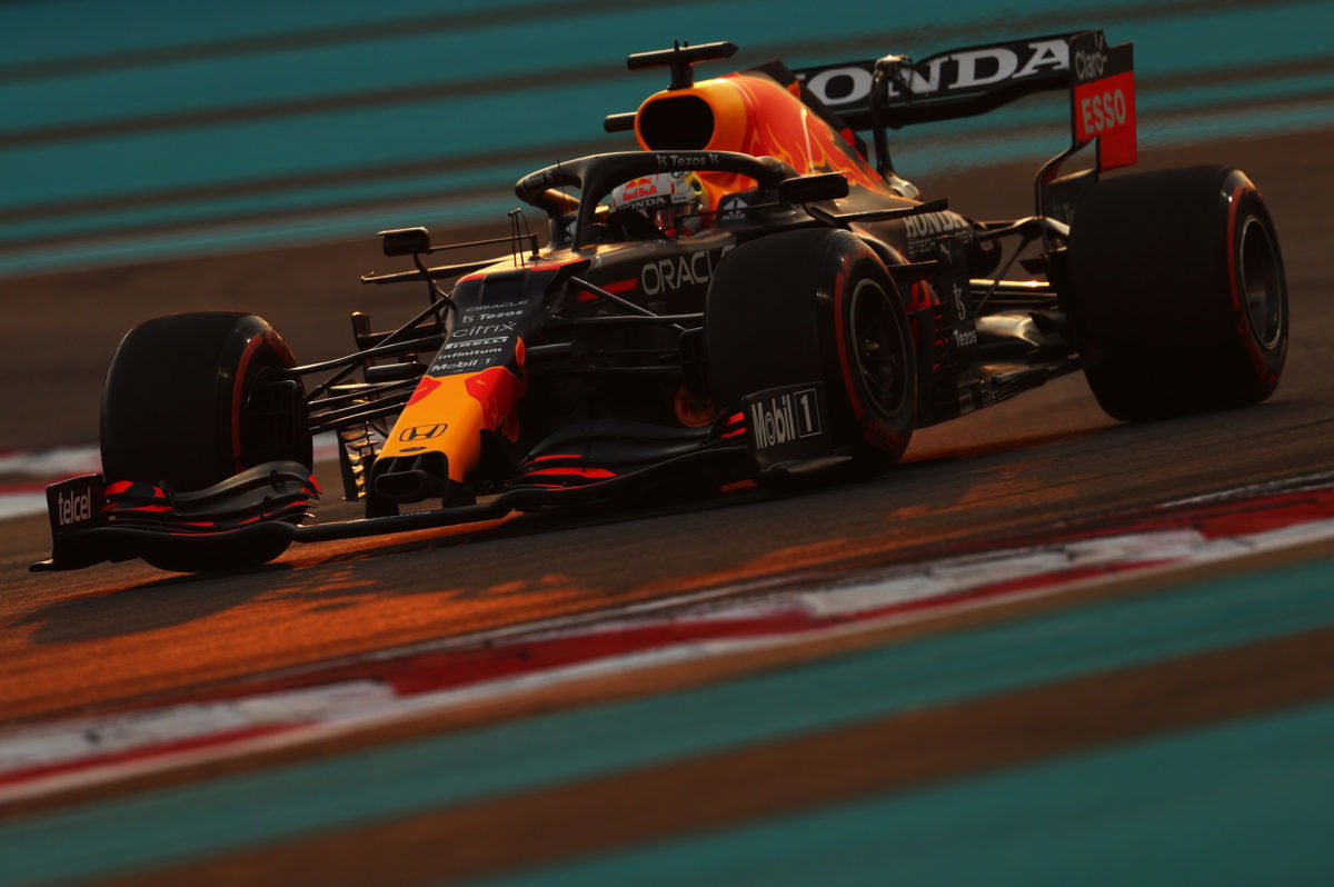 Verstappen heads Hamilton in Abu Dhabi qualifying