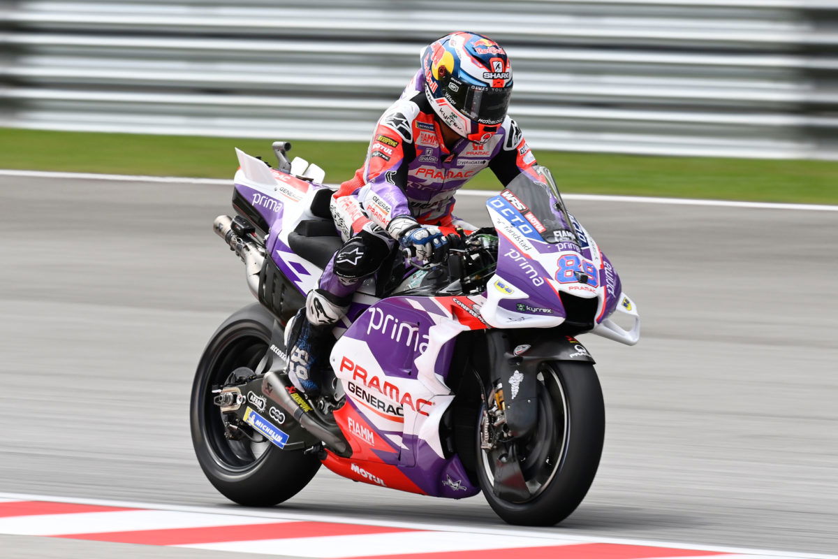 Martin takes Malaysian MotoGP pole, Miller and title contenders crash