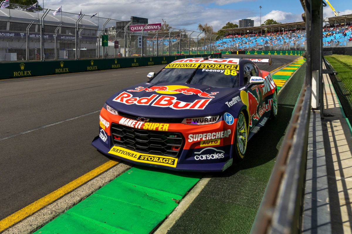 Whincup keen on longer practice sessions