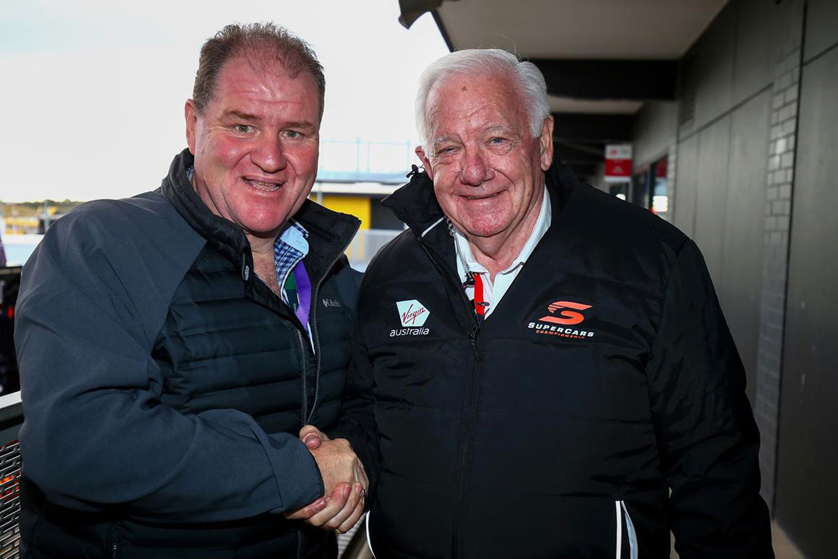 Supercars chaplain announces retirement