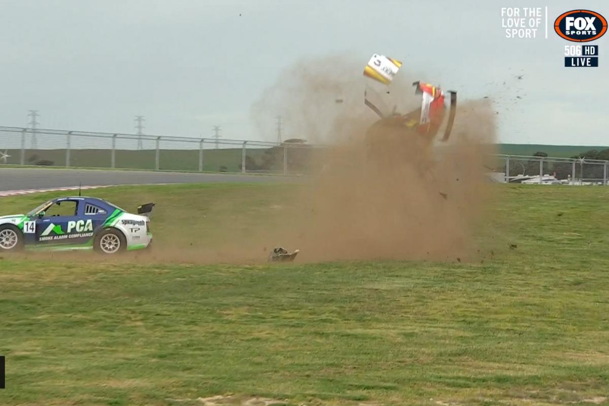 Massive crash in Aussie Racing Cars race