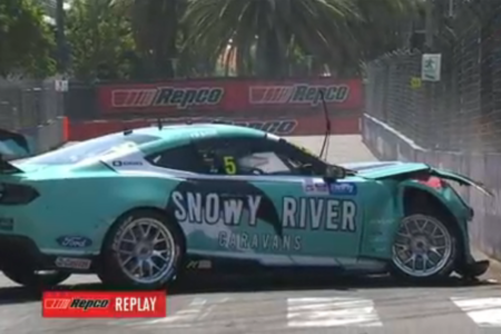 Courtney crashes out of Newcastle Shootout