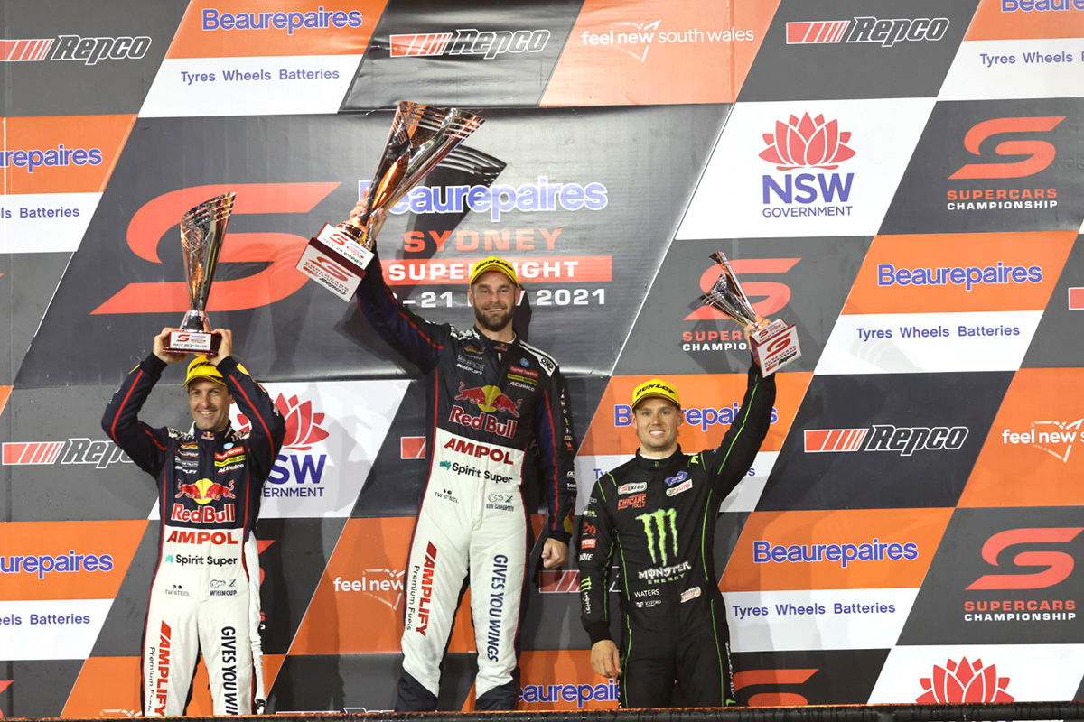 Van Gisbergen wins topsy-turvy Race 29 in Triple Eight one-two