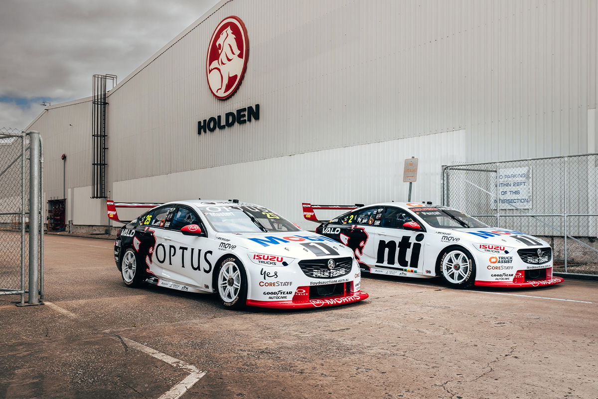 WAU HRT tribute livery breaks cover