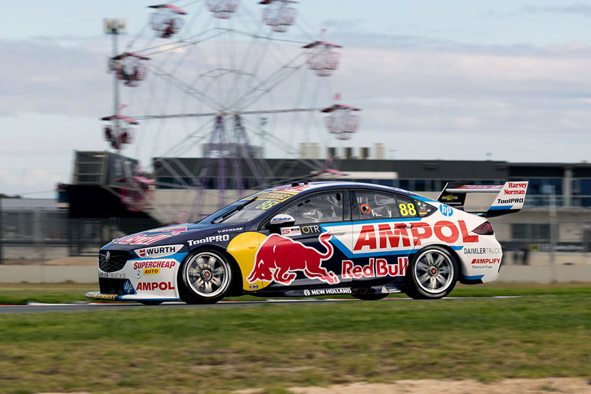 Whincup happy to see Feeney taking risks