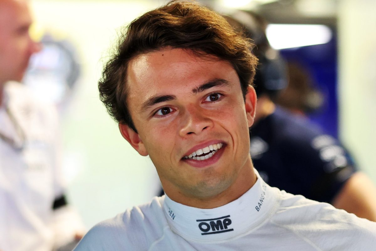 Scuderia AlphaTauri confirms de Vries for 2023