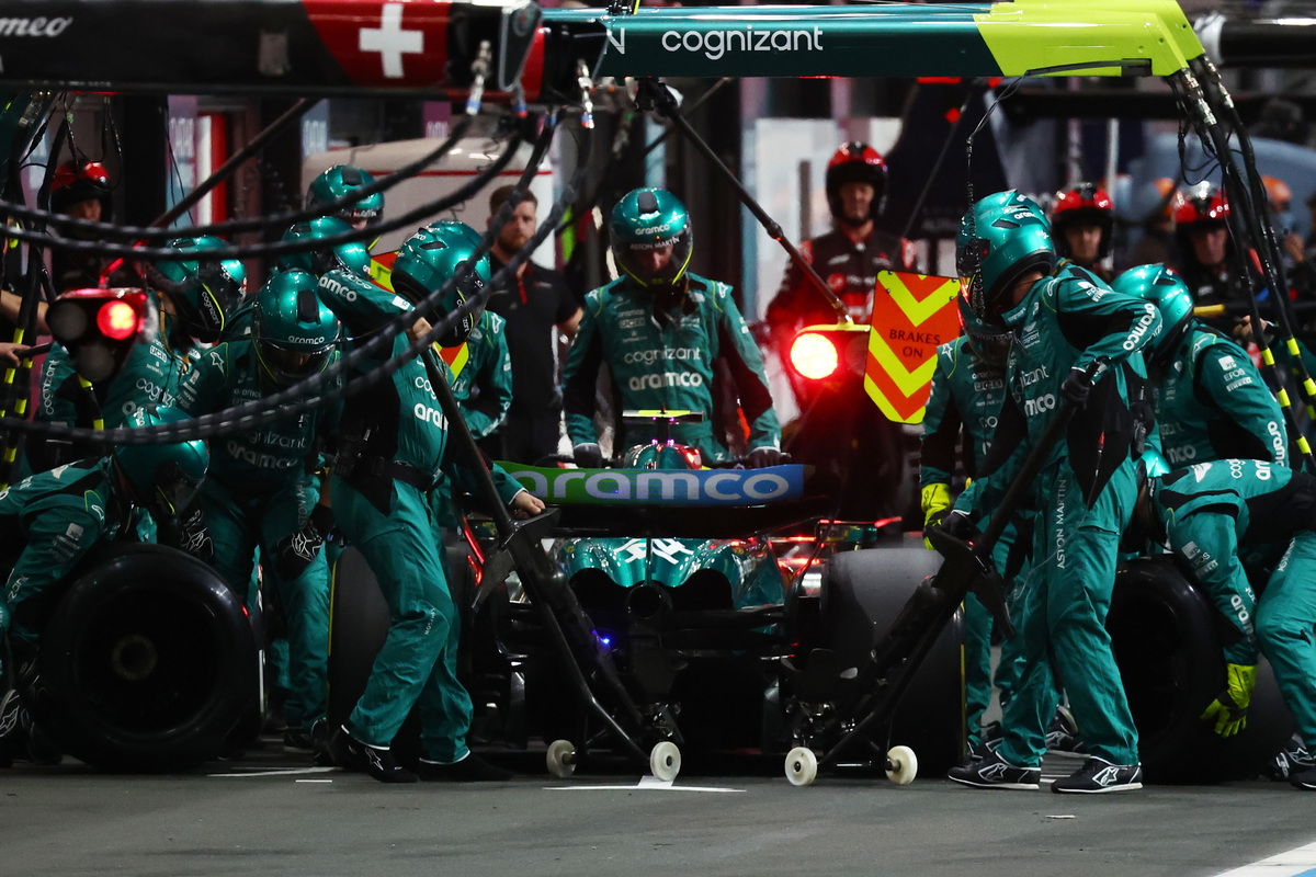 FIA to review ‘conflicting precedents’ in Alonso penalty