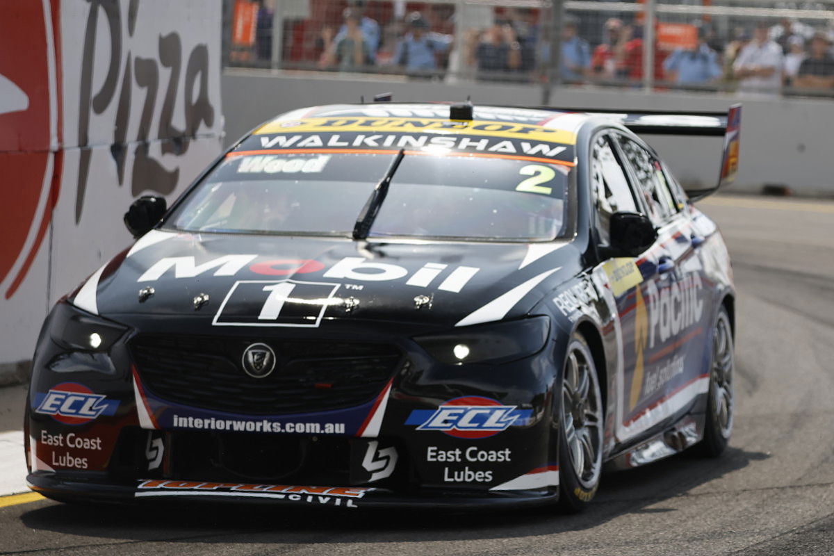 Wood seals narrow Super2 pole in Newcastle
