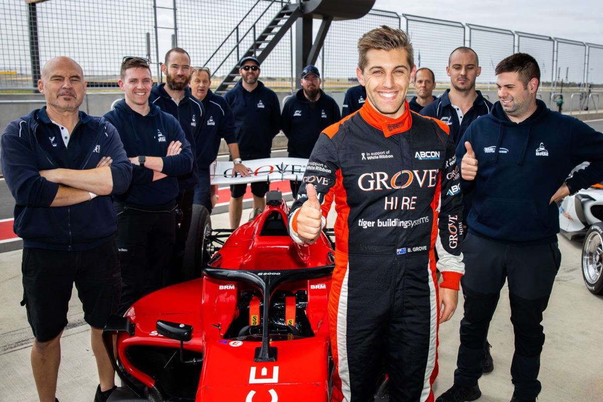 De Pasquale steals pole after epic S5000 qualifying battle
