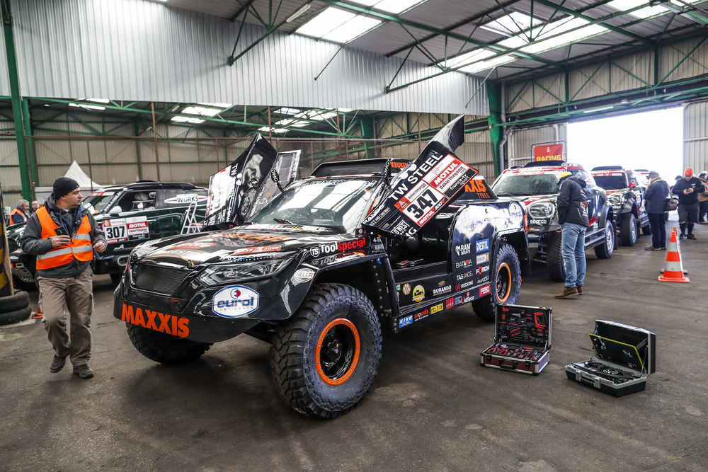 Scrutineering in Lima pic: Florent Gooden / DPPI