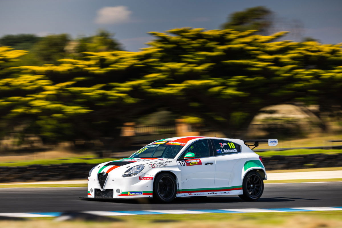 Holdsworth pips Caruso in TCR Practice 2