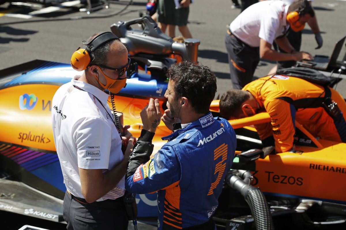 McLaren rejects Ricciardo-dump rumours