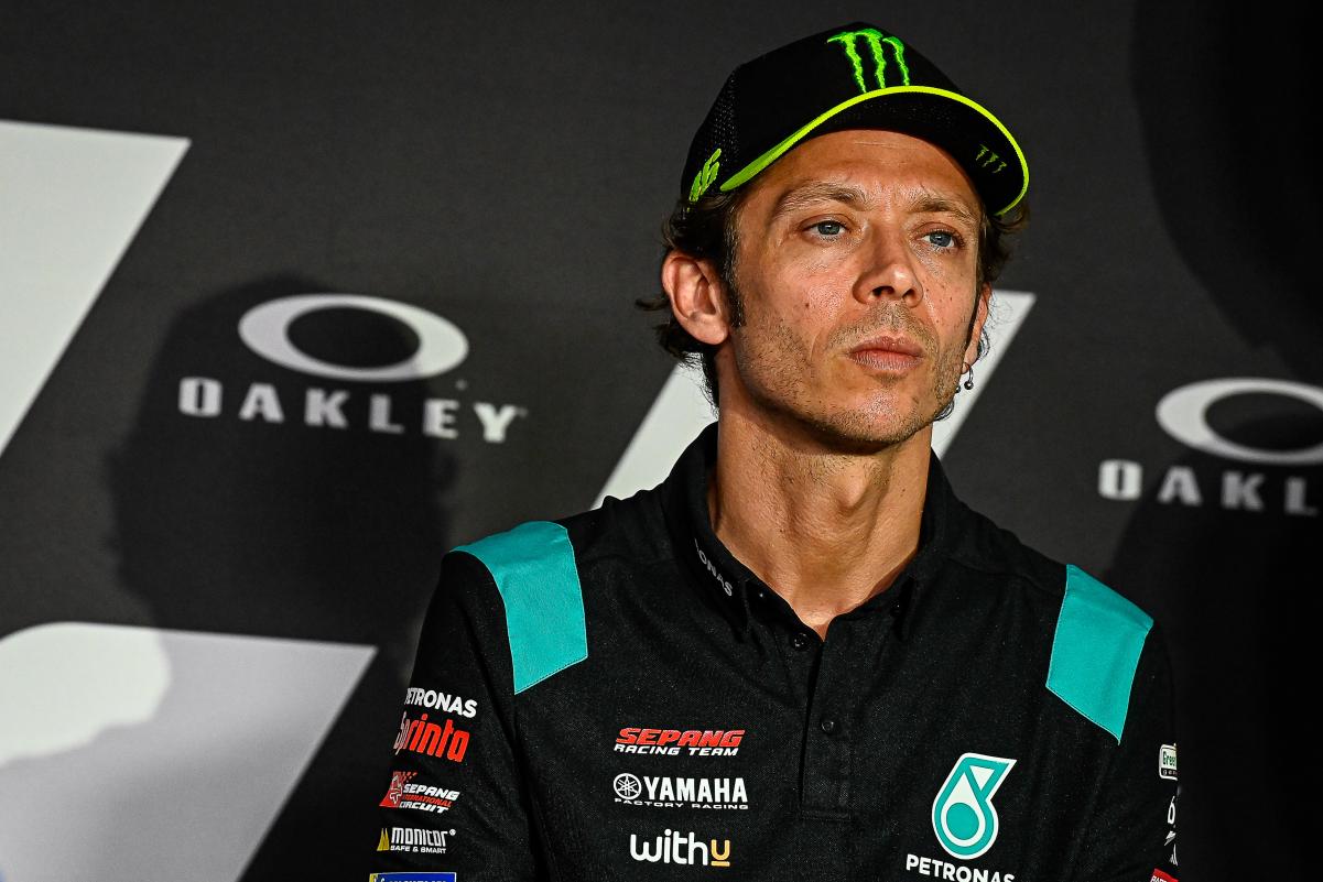 Rossi announces retirement from MotoGP