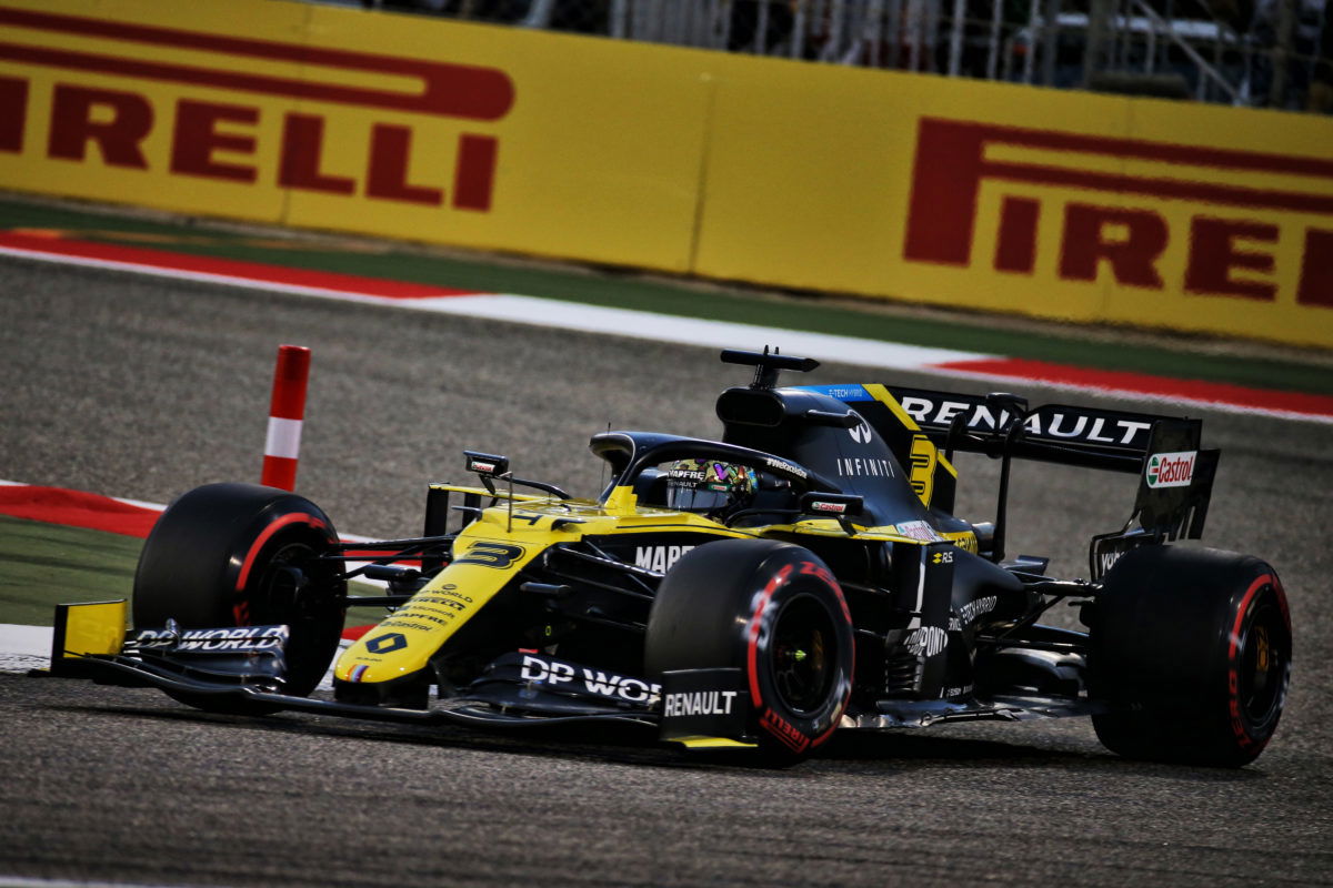 Ricciardo satisfied with top 10 practice pace