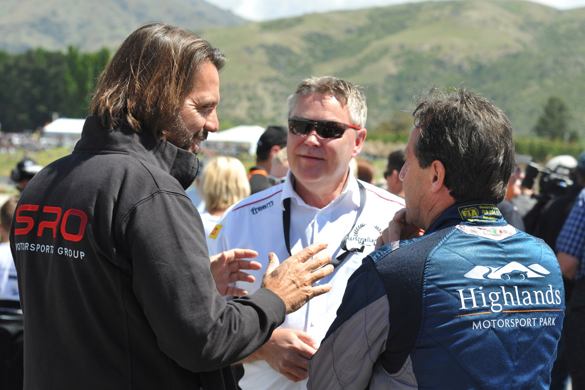 Ken Collier (centre) with Stephane Ratel and Tony Quinn