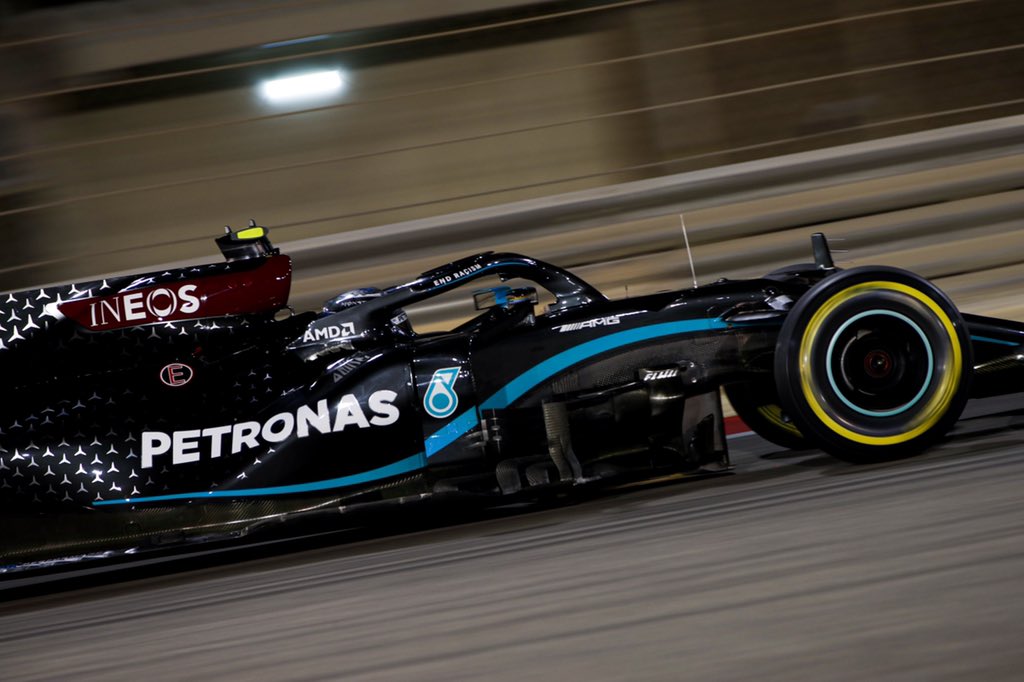 Bottas claims narrow pole over Russell for Sakhir GP