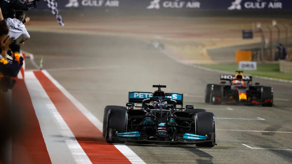Hamilton hangs on in Bahrain thriller