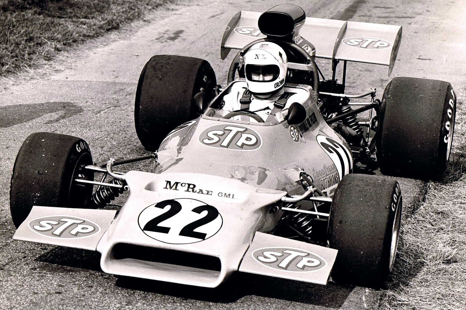 Kiwi motorsport legend Graham McRae dies