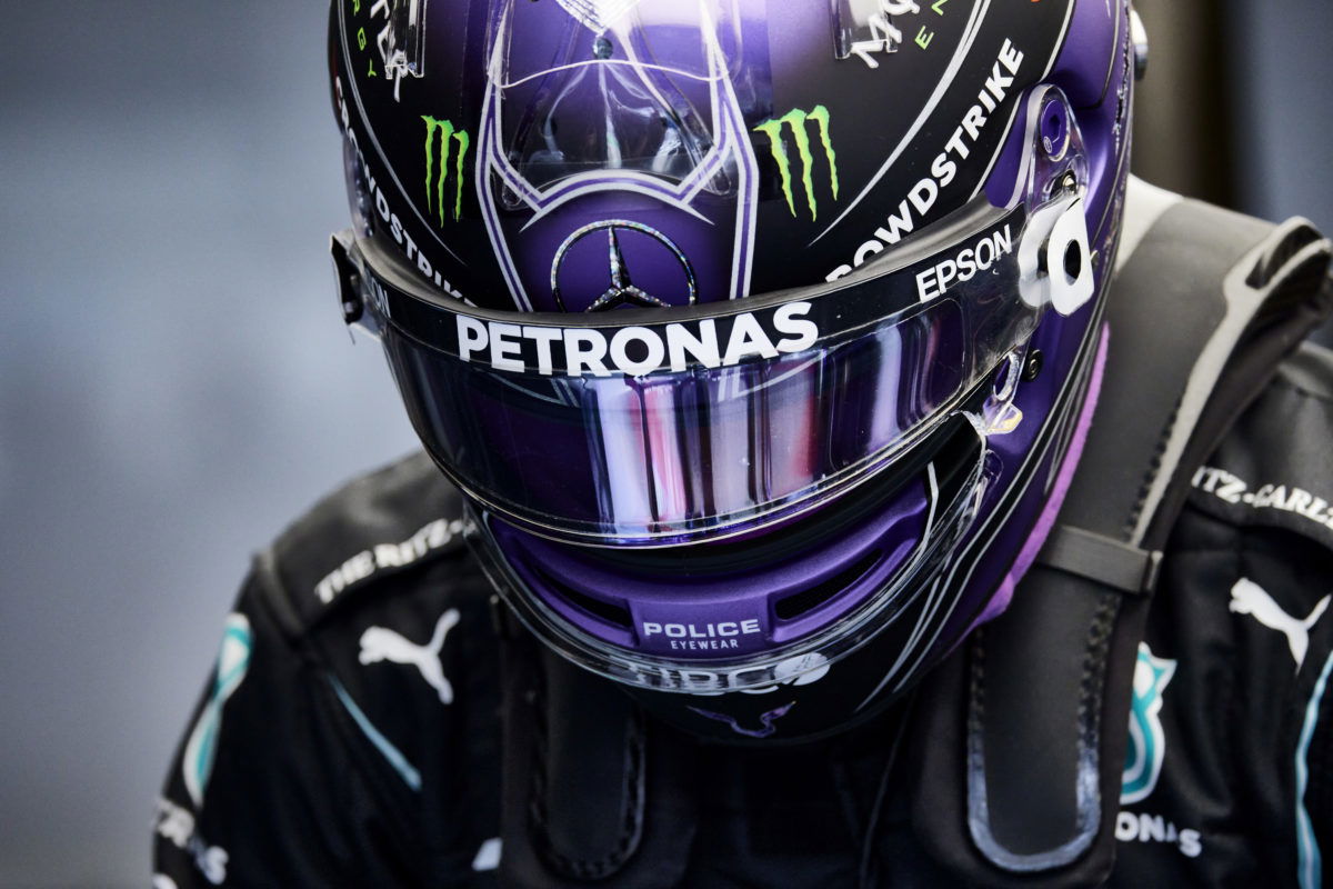 F1 drivers and teams close ranks around Hamilton