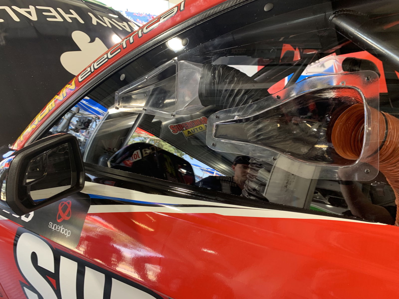 Teams make car mods to combat searing Adelaide heat