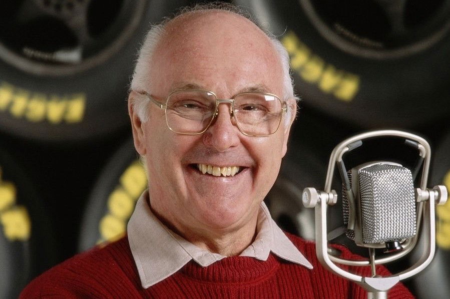 Hamilton: ‘No one can come close’ to Murray Walker