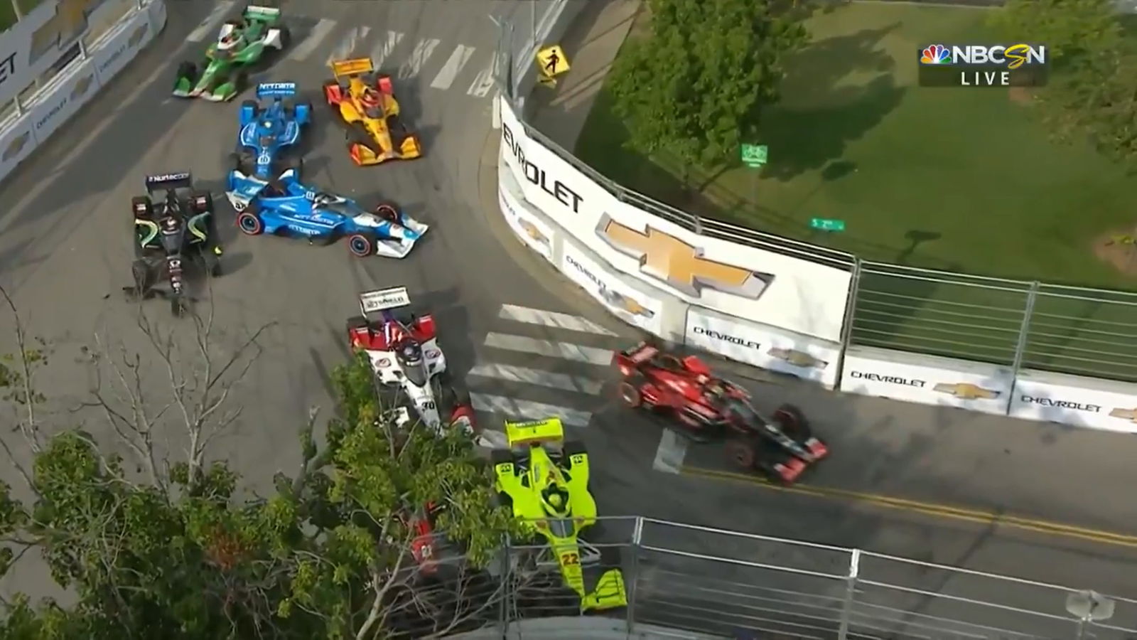 IndyCar pile-up draws red flag in Nashville