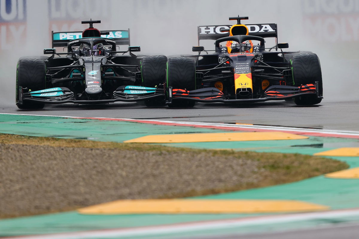 Hamilton has ‘done well’ to avoid contact with Verstappen