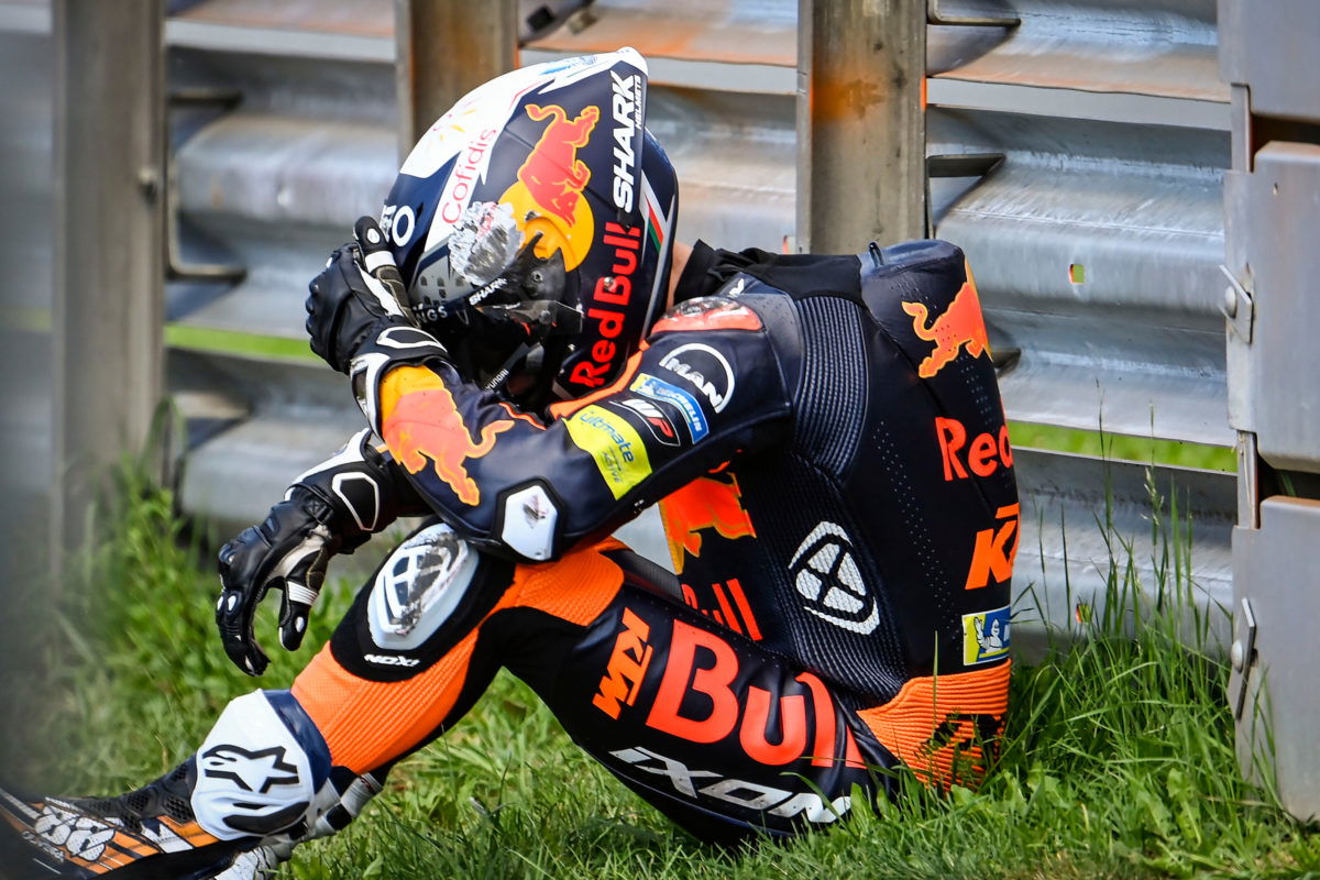 Oliveira in doubt for Styrian MotoGP after practice highside