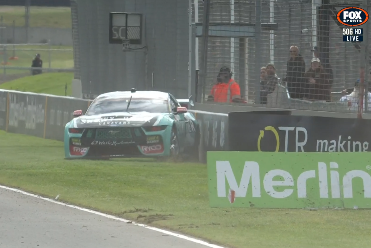 Feeney fastest in Practice 2 at The Bend, Courtney crashes