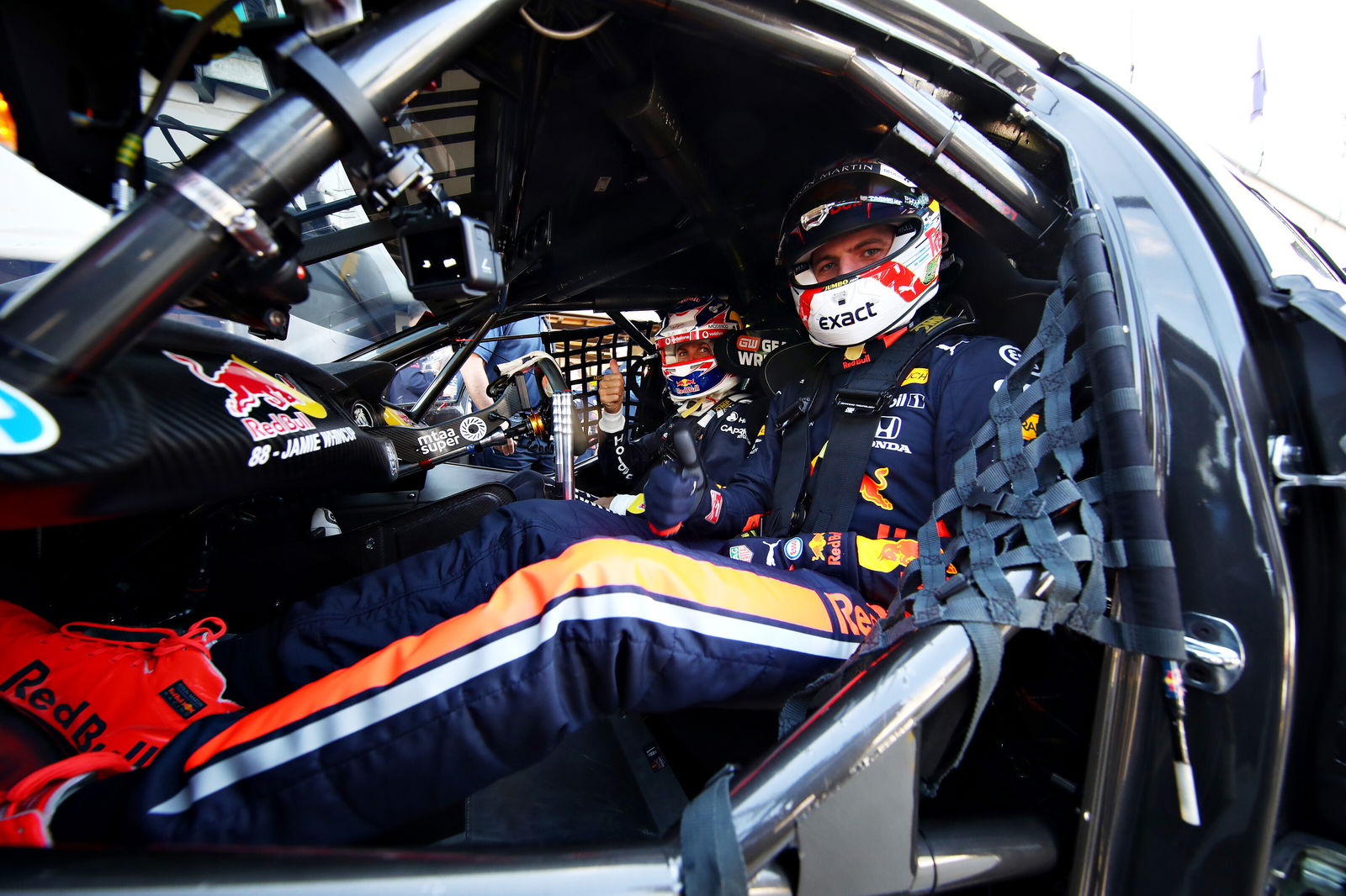 Drivers pay respect to F1 ‘icon’ Whiting