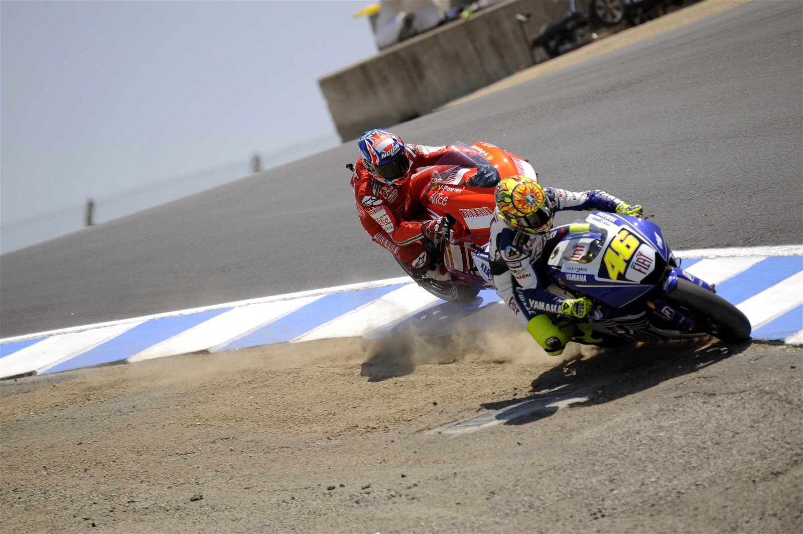 Races such as this classic at Laguna Seca stoked the rivalry between Valentino Rossi and Casey Stoner. Image: Yamaha Factory Racing