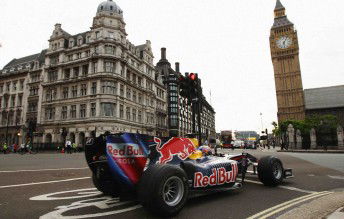 Unique pit stop practice for Red Bull